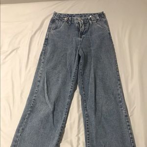WIDE LEG JEANS